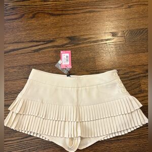 Edikted Cream Pleated Skirt